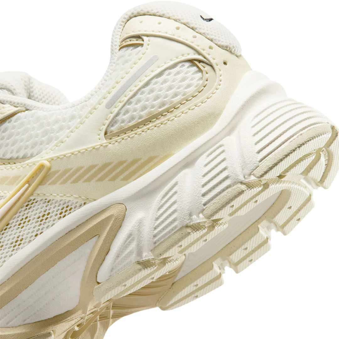 Nike - Women's V5 RNR SE Shoes (IO0464 101) - Image 6