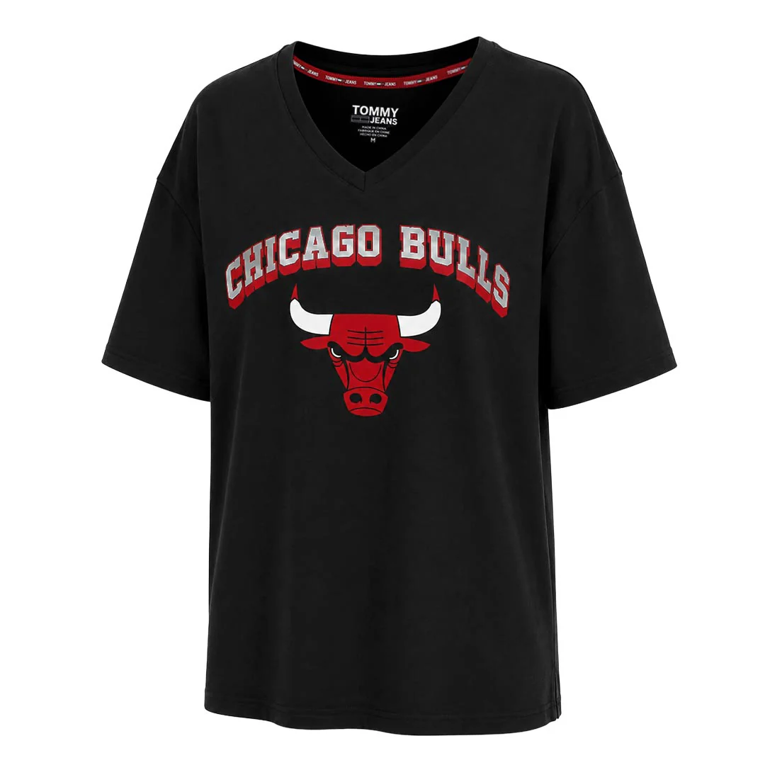 Tommy Jeans - Women's Chicago Bulls V-Neck T-Shirt (6G23B377 BULLS)