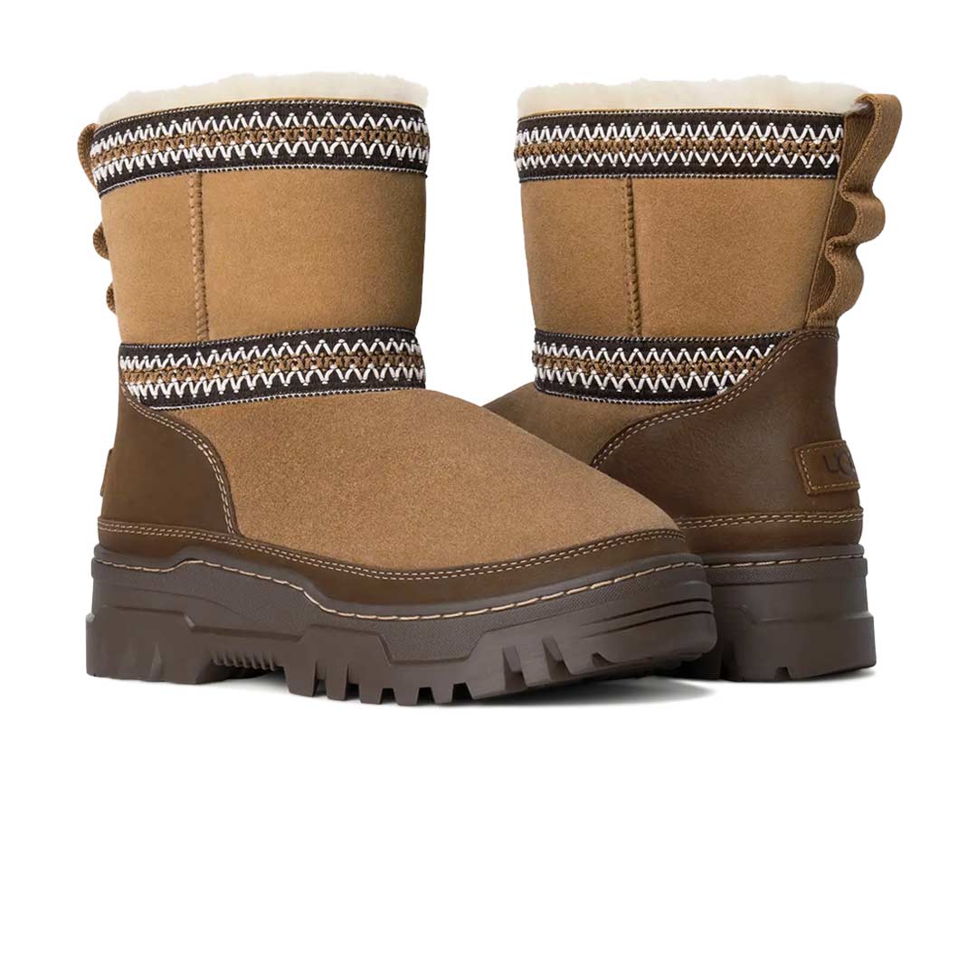 UGG® - Women's Classic Mini TrailGazer Boots (1158322-CHE) - Image 3