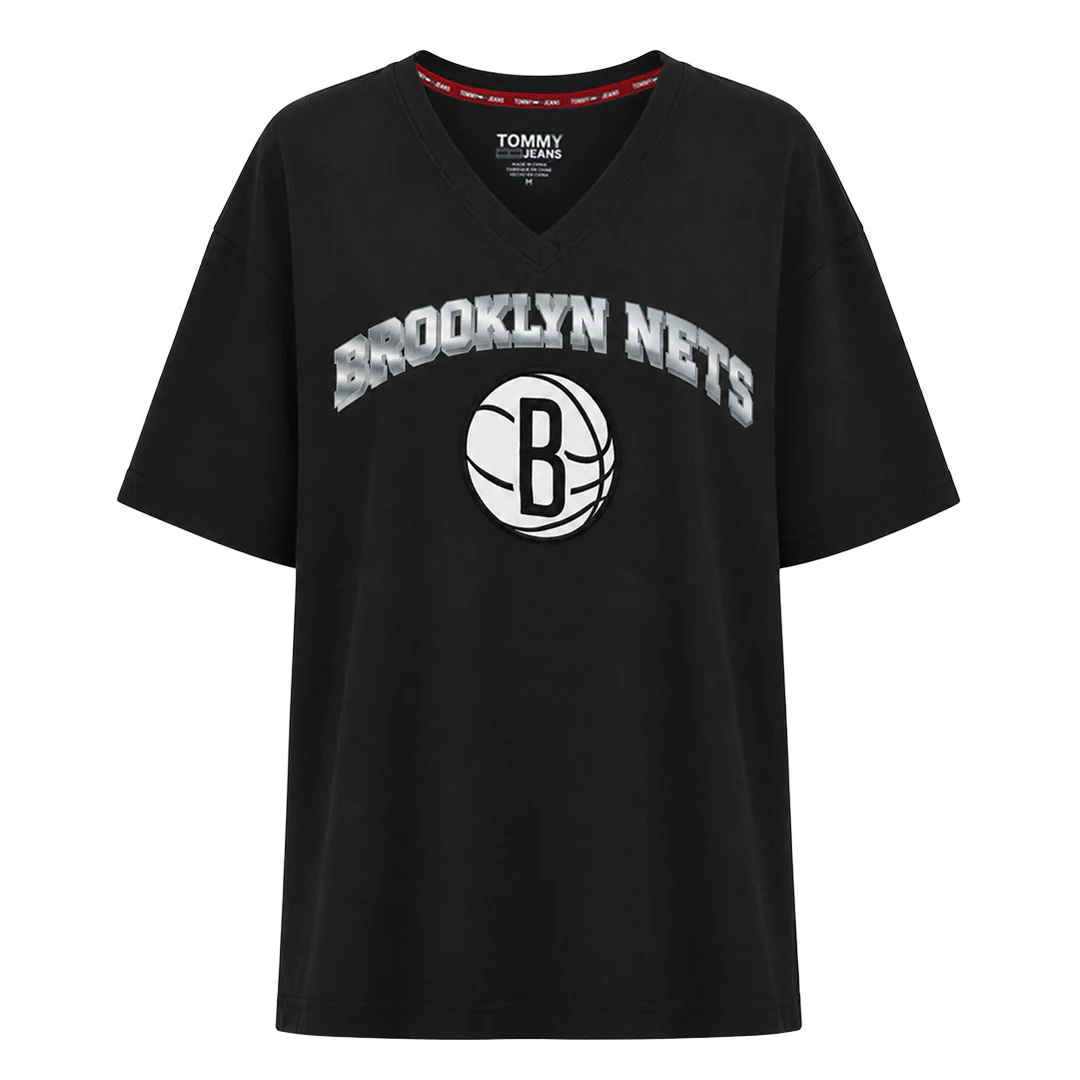 Tommy Jeans - Women's Brooklyn Nets Oversize V-Neck T-Shirt (6G23B377 BROOKLYN)